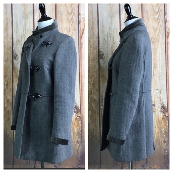 ⭐️FAY Virginia Gray Wool Blend Coat size Small - Picture 4 of 12